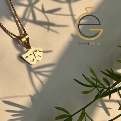 پلاک گردنبند طرح نقاب طلا ۱۸ عیار