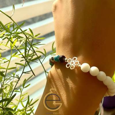 دستبند طرح گل 5 پر طلا ۱۸ عیار