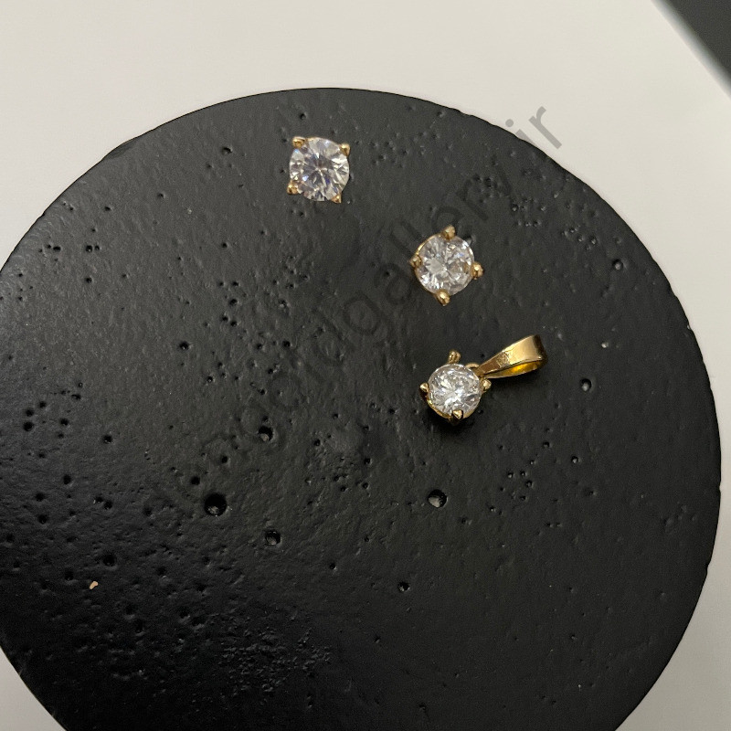 نیم ست پلاک و گوشواره طلا تک نگین