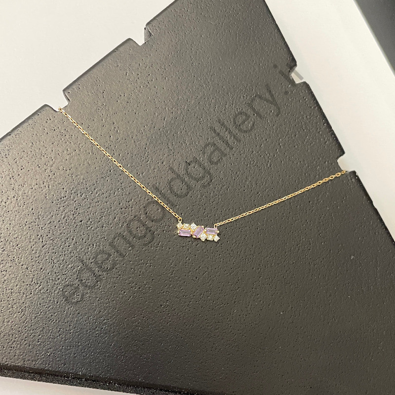 گردنبند طلا متصل با نگین یاسی